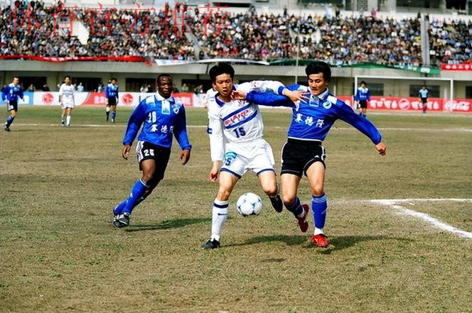 纳米比亚足球拓荒者-艾里法斯-希武特-下篇,短暂效力过大连万达 纳米比亚足球拓荒者-艾里法斯-希武特-下篇,短暂效力过大连万达